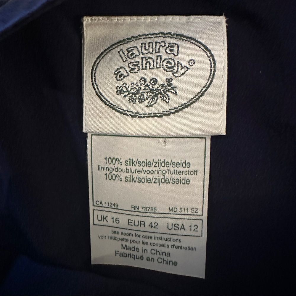 Laura Ashley Vintage Dress - Picture 4 of 9